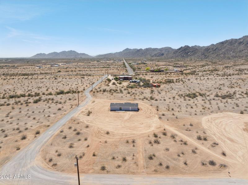 17-web-or-mls-18230-n-meadow-ln-rd