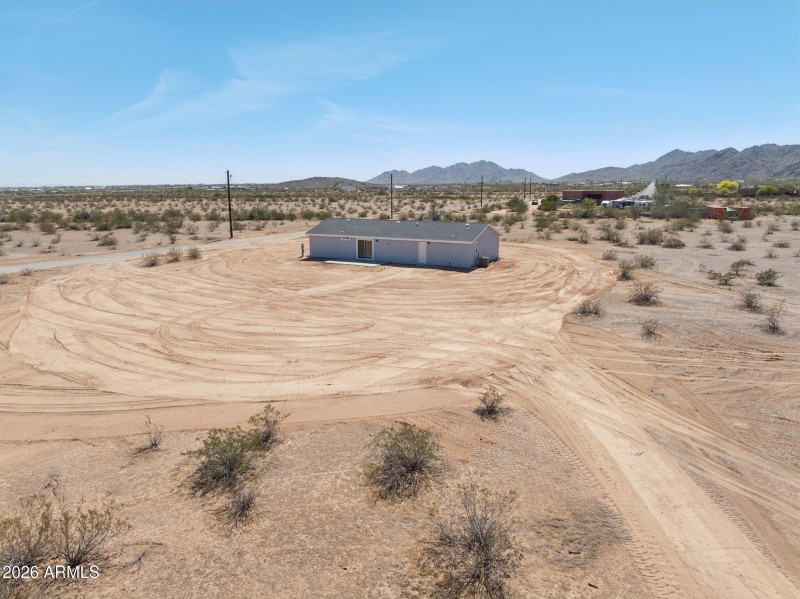 18-web-or-mls-18230-n-meadow-ln-rd