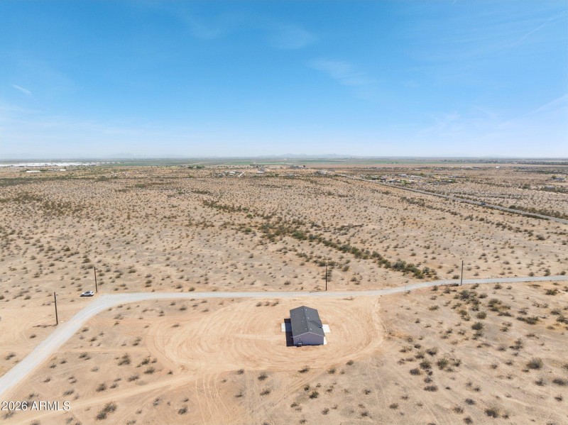 20-web-or-mls-18230-n-meadow-ln-rd