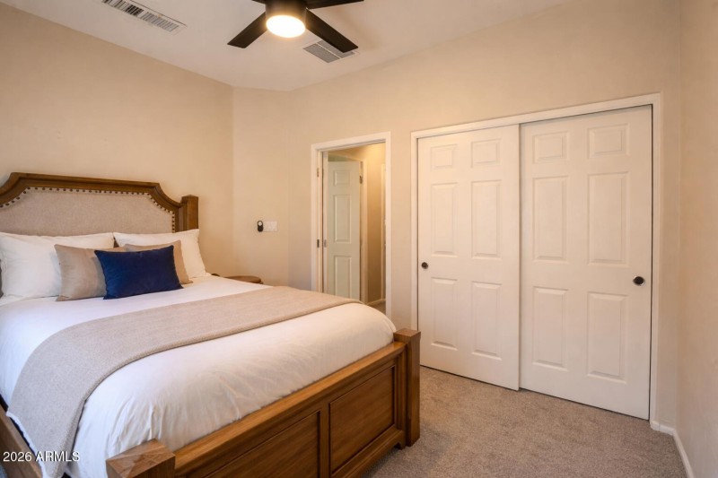 033daa15-e47a-4229-9265-7866e7172137