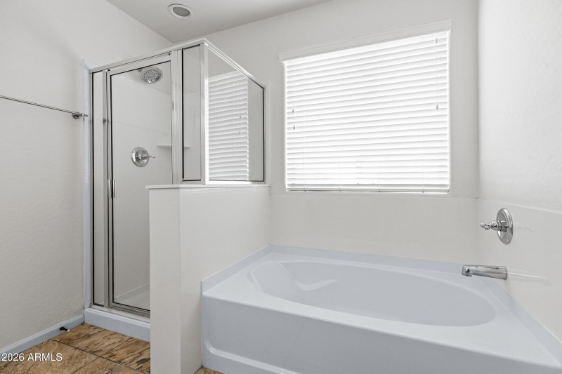 3029 E Franklin Ave-26