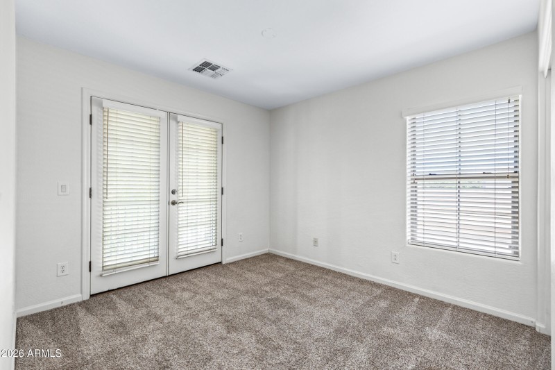 3029 E Franklin Ave-20