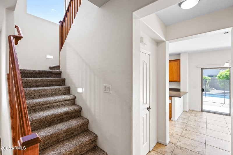 3029 E Franklin Ave-16