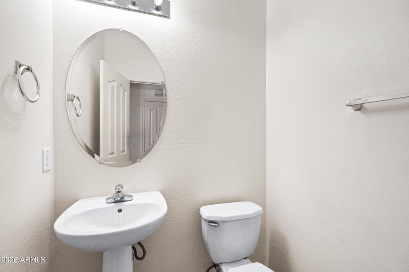 3029 E Franklin Ave-15