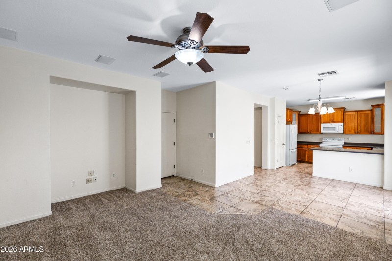 3029 E Franklin Ave-14