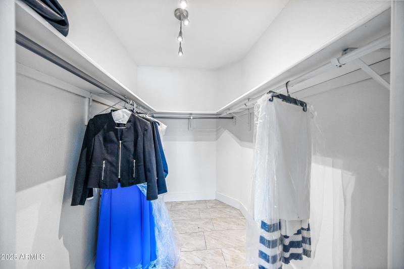 37-7940ECR411-ocupix