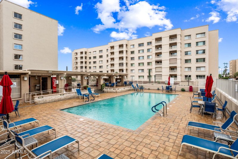 2-Scottsdale Shadows-ocupix-COMM