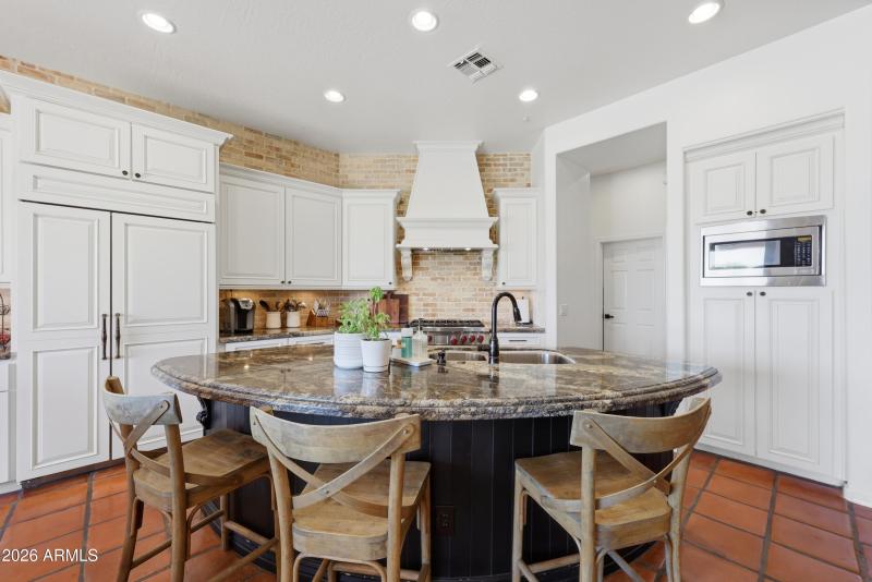 Breakfast Bar in Kitchen