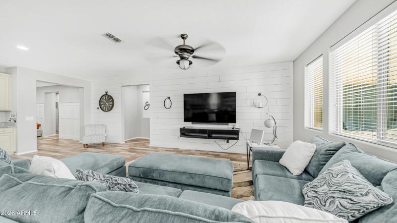 22461 E Tierra Grande (27)