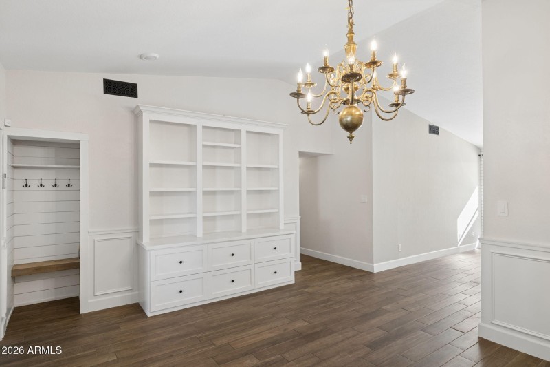 5-web-or-mls-2335-s-orange