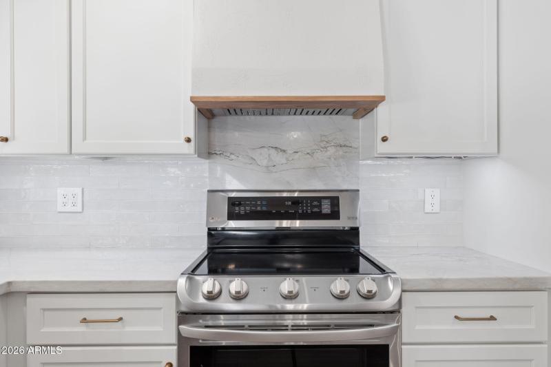 14-web-or-mls-2335-s-orange