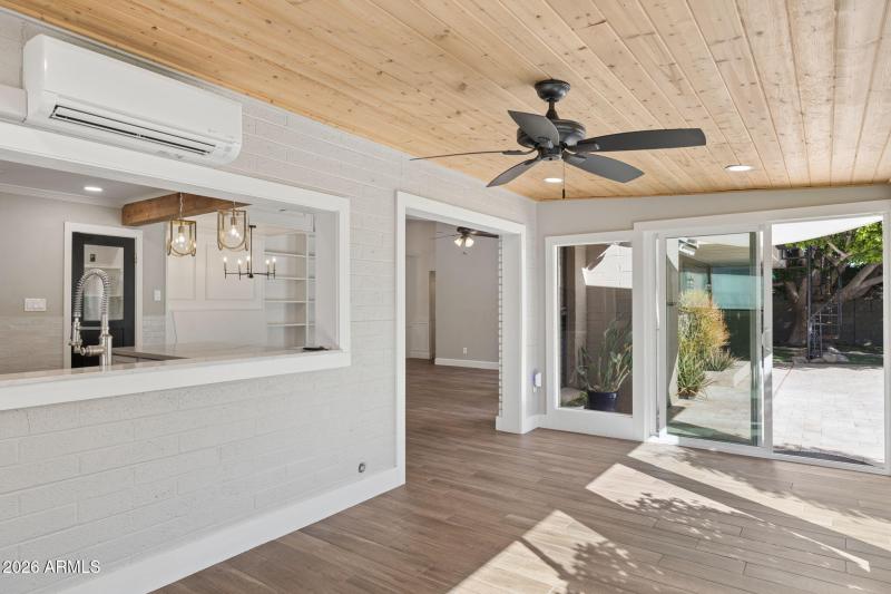 19-web-or-mls-2335-s-orange