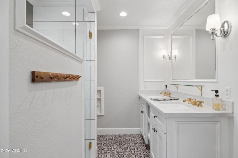 24-web-or-mls-2335-s-orange