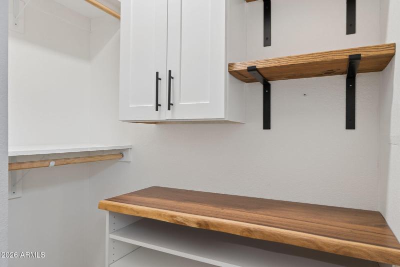 46-web-or-mls-2335-s-orange