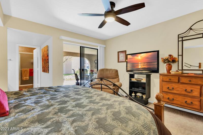 9430 E Mission Ln-21