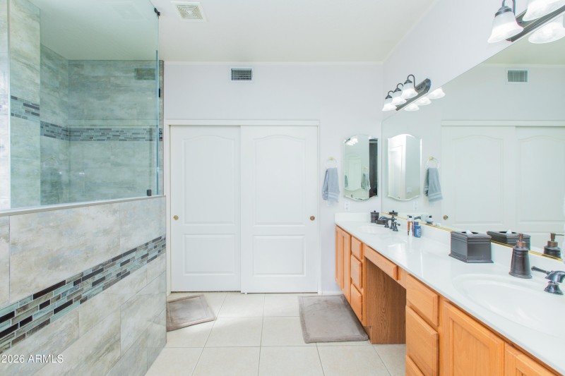 Oversized Primary Bathroom w/ Dual Sinks