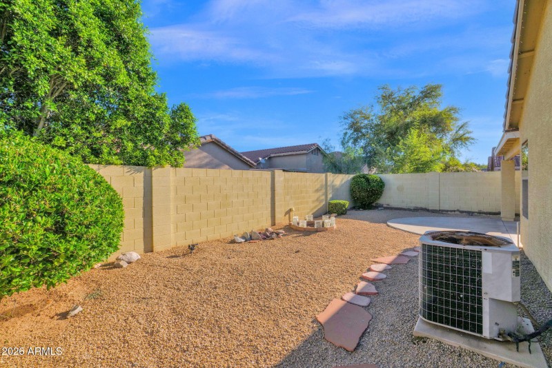 27-web-or-mls-P1581596