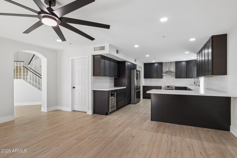 13-web-or-mls-8833-e-charter-oak-dr