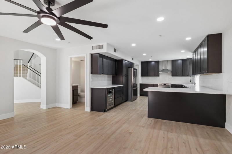 14-web-or-mls-8833-e-charter-oak-dr