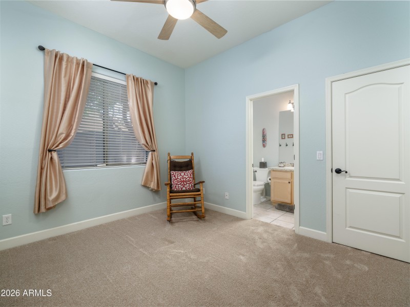 Listings_6132 W Topeka-11