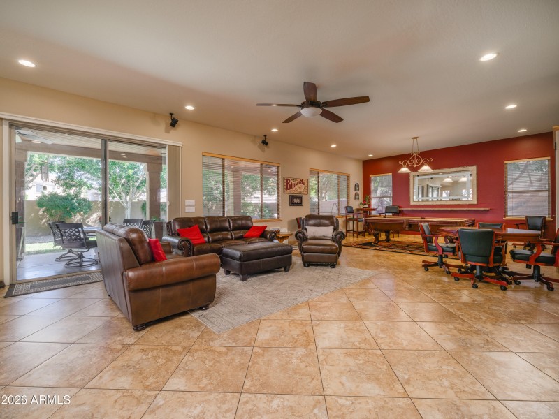 Listings_6132 W Topeka-18