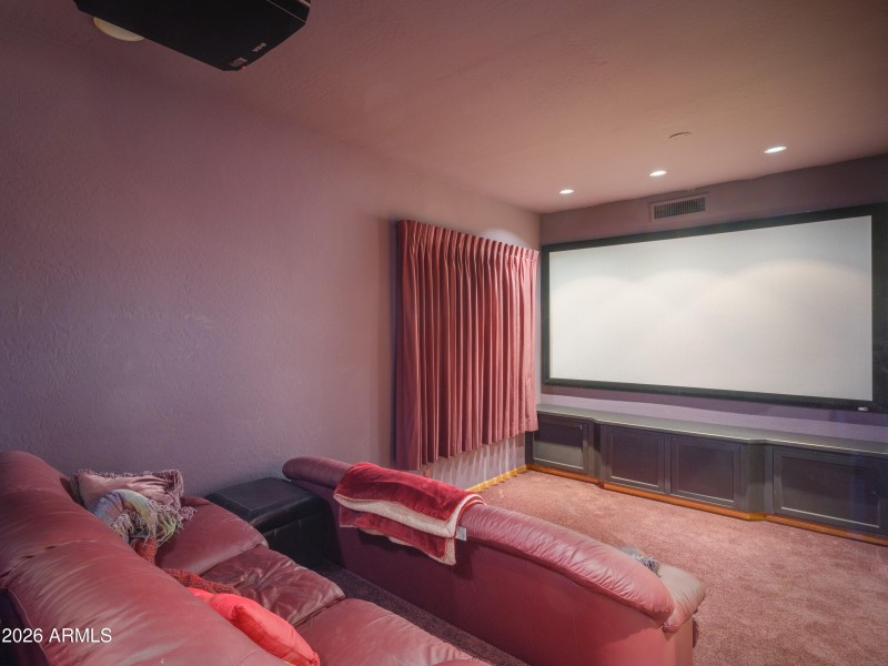 Listings_6132 W Topeka-22