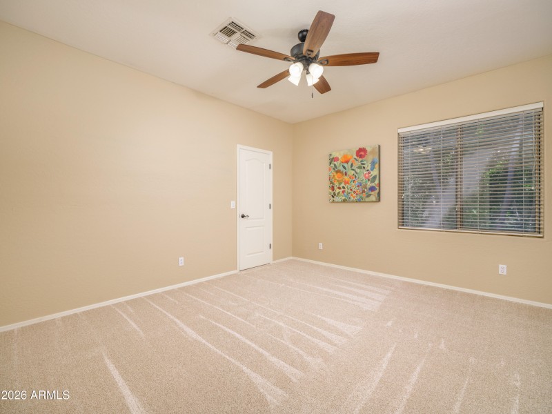 Listings_6132 W Topeka-27