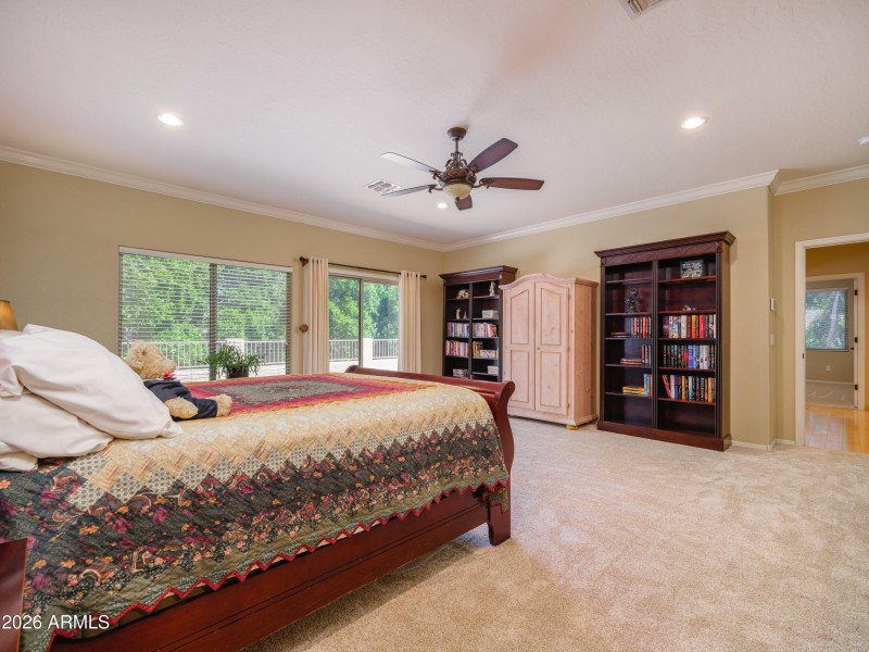 Listings_6132 W Topeka-31