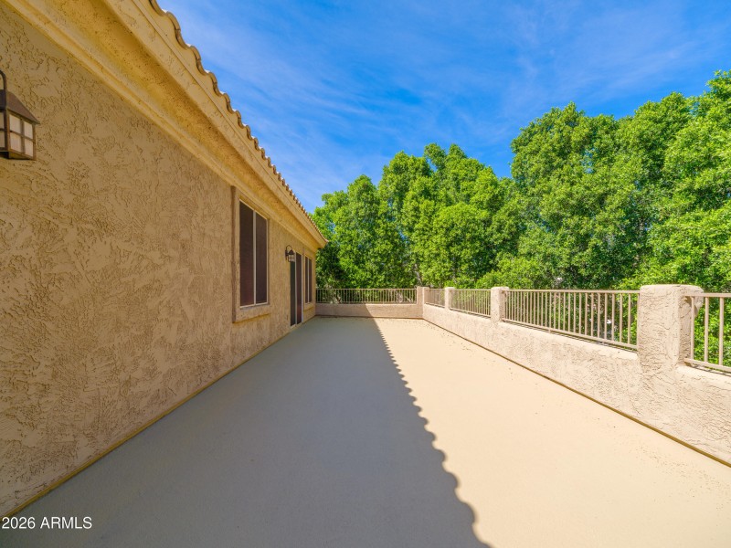 Listings_6132 W Topeka-33