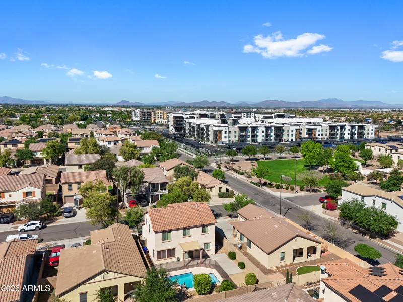 3029 E Franklin Ave-42