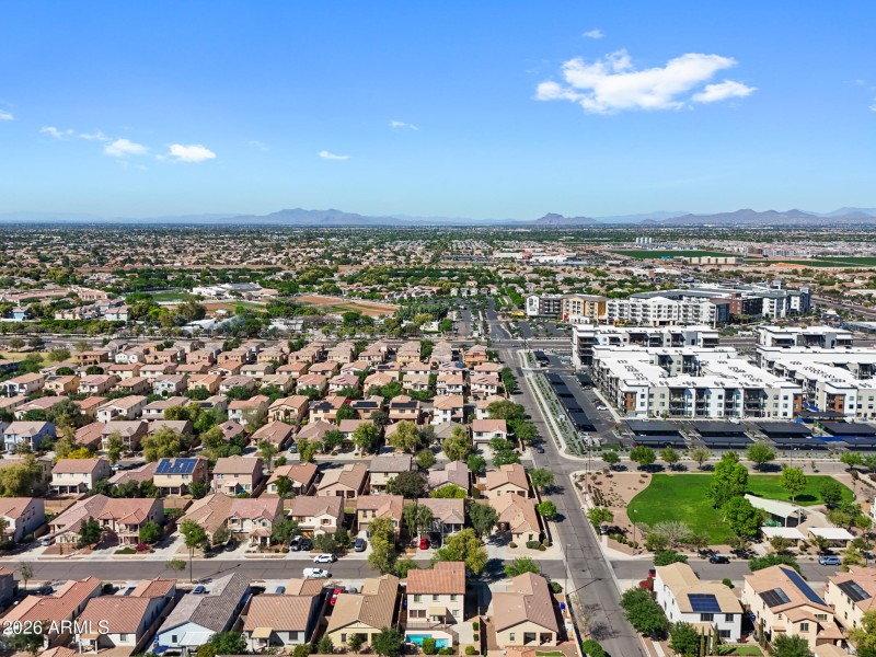 3029 E Franklin Ave-44