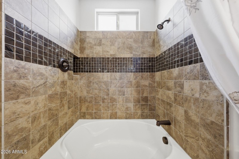 Tile bath/shower