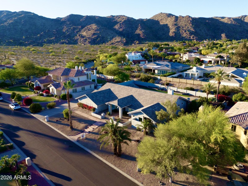 0FDF3BA9-185B-45AD-932C-B03502848C43_1_2