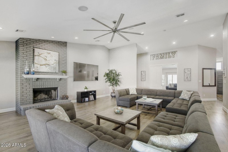 3306 E Tonto Dr - Web Quality - 013 - 13