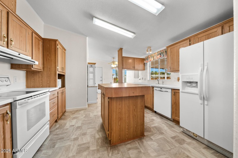 17200 W Bell Rd Lot 2251-large-007-010-