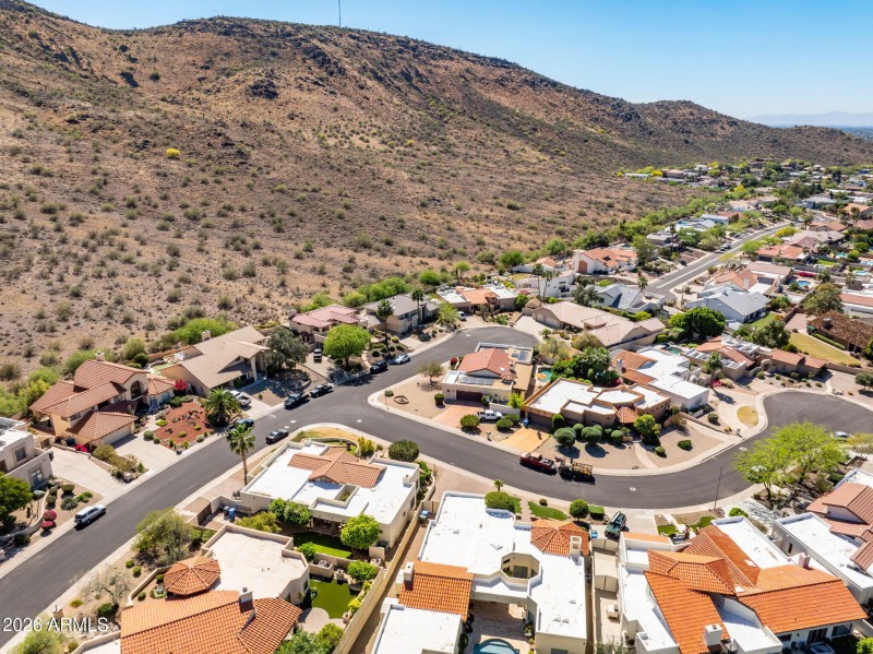 Quiet location at the end of cul-de-sac