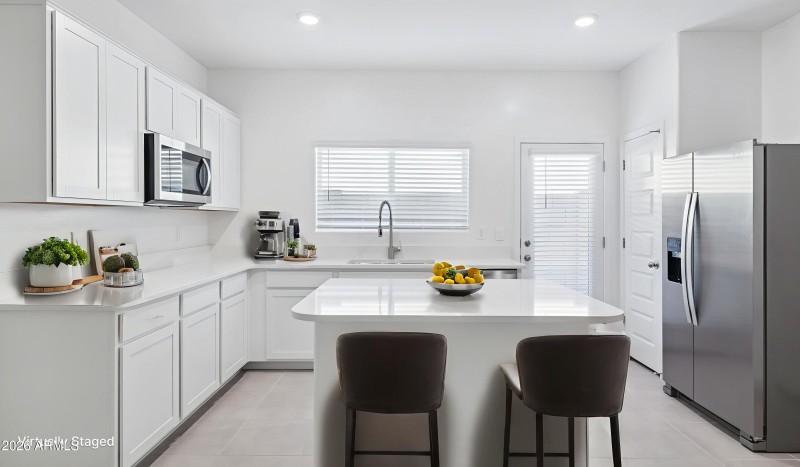 M411_Winchester_Lot-2011_Desert-Moon_Buc