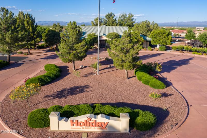 4 Club house and pool HOLIDAY-3