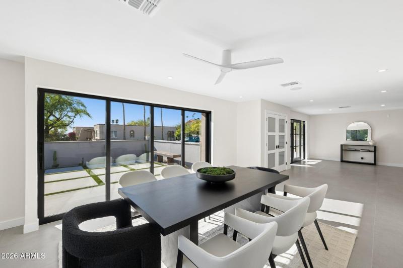 17-web-or-mls-7501-n-21st-pl