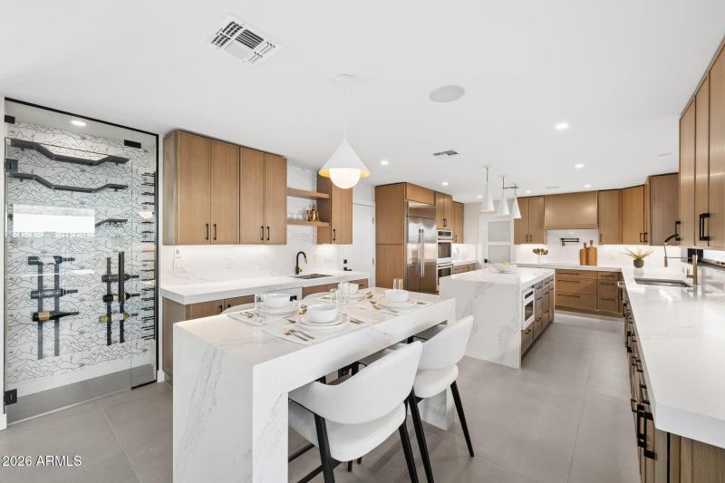 22-web-or-mls-7501-n-21st-pl