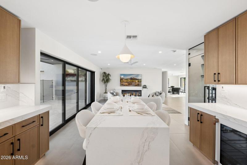 23-web-or-mls-7501-n-21st-pl