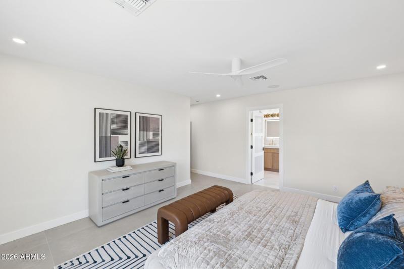 36-web-or-mls-7501-n-21st-pl