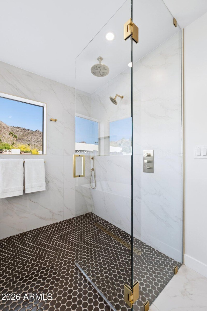 40-web-or-mls-7501-n-21st-pl