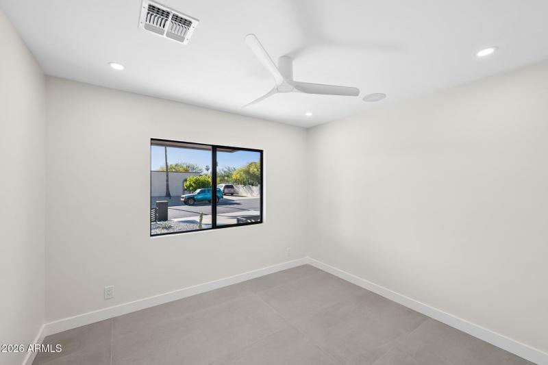 43-web-or-mls-7501-n-21st-pl