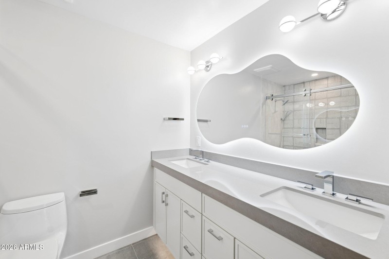 50-web-or-mls-7501-n-21st-pl