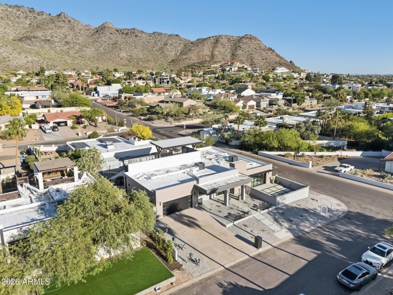 78-web-or-mls-7501-n-21st-pl