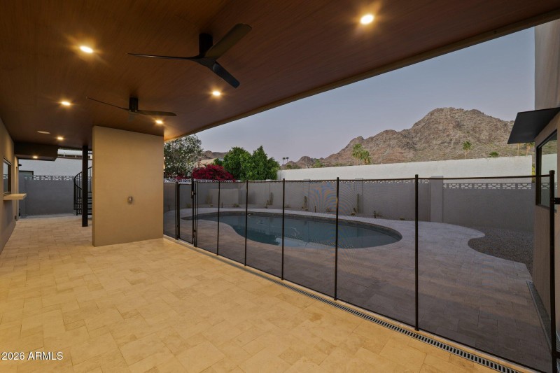 87-web-or-mls-7501-n-21st-pl