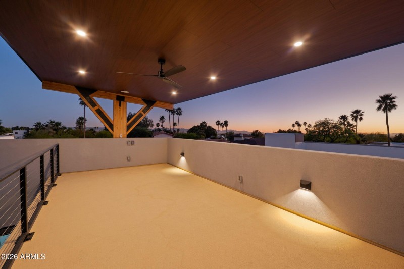 96-web-or-mls-7501-n-21st-pl