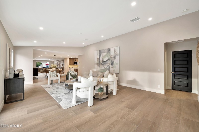 1955 E Greenway Rd-3