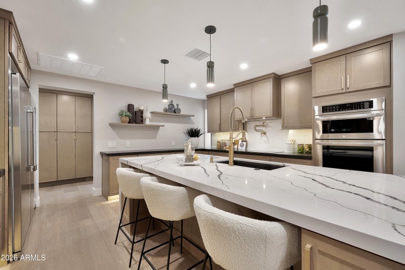 1955 E Greenway Rd-16